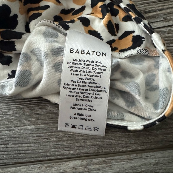 Aritzia Babaton crop top animal print leopard cat small - Picture 6 of 8